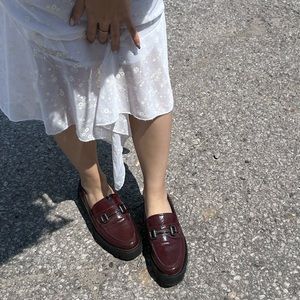 Loafers with soft foam pads